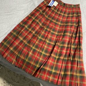 Pendleton A-Line Skirt - 100% Wool Red and Green Plaid